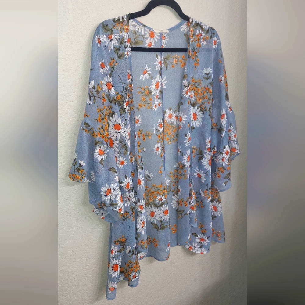 Easel Kimono Beach Cover-Up ☆ Ruffle Sleeve Women's Size Medium Flowy Floral Top